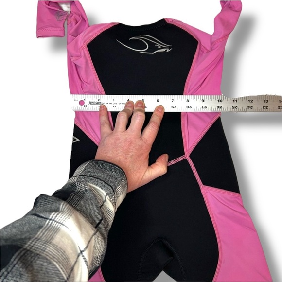 Stingray Girl’s Wetsuit Core Warmer Aqua Sphere Size 4 Pink/Black - Picture 3 of 5